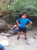 Miloš sleduje pokus českého turistu zliezť k nám.